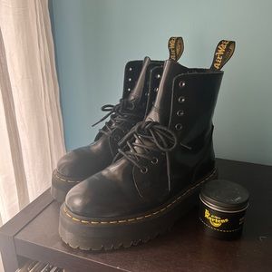 Jadon Smooth Leather Platform Boot Dr. Martens
